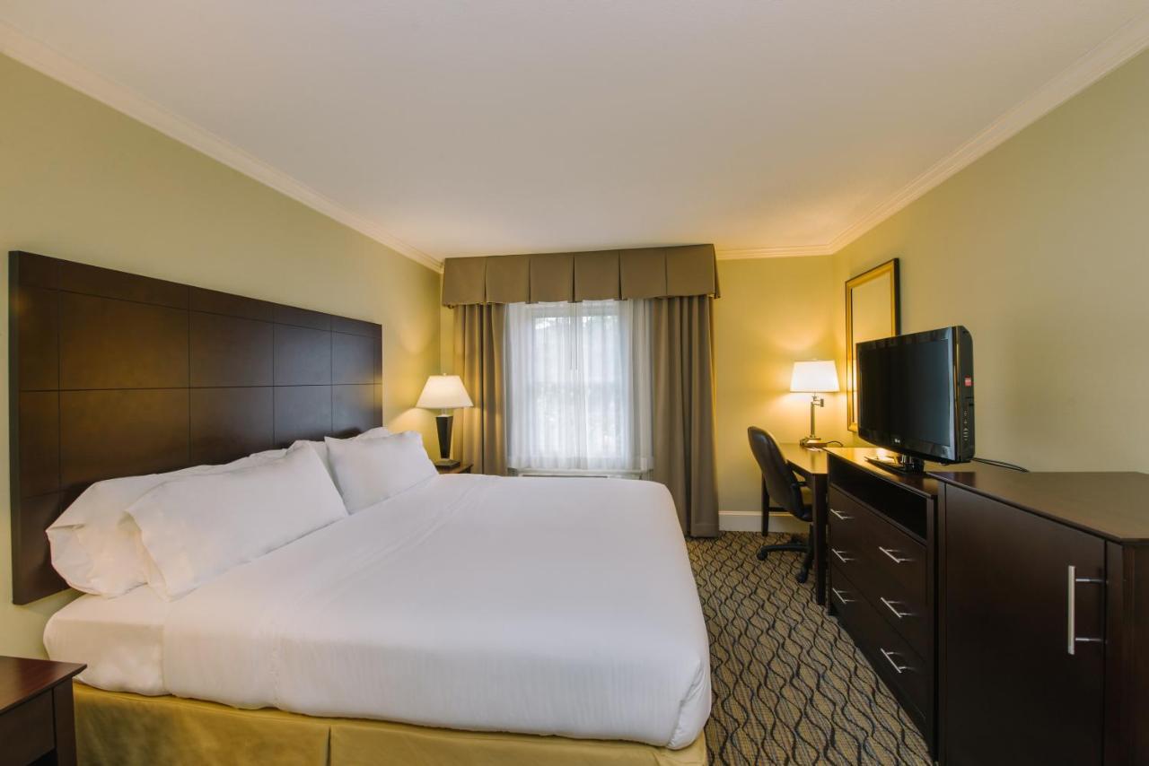 Holiday Inn Express And Suites Merrimack By Ihg Экстерьер фото