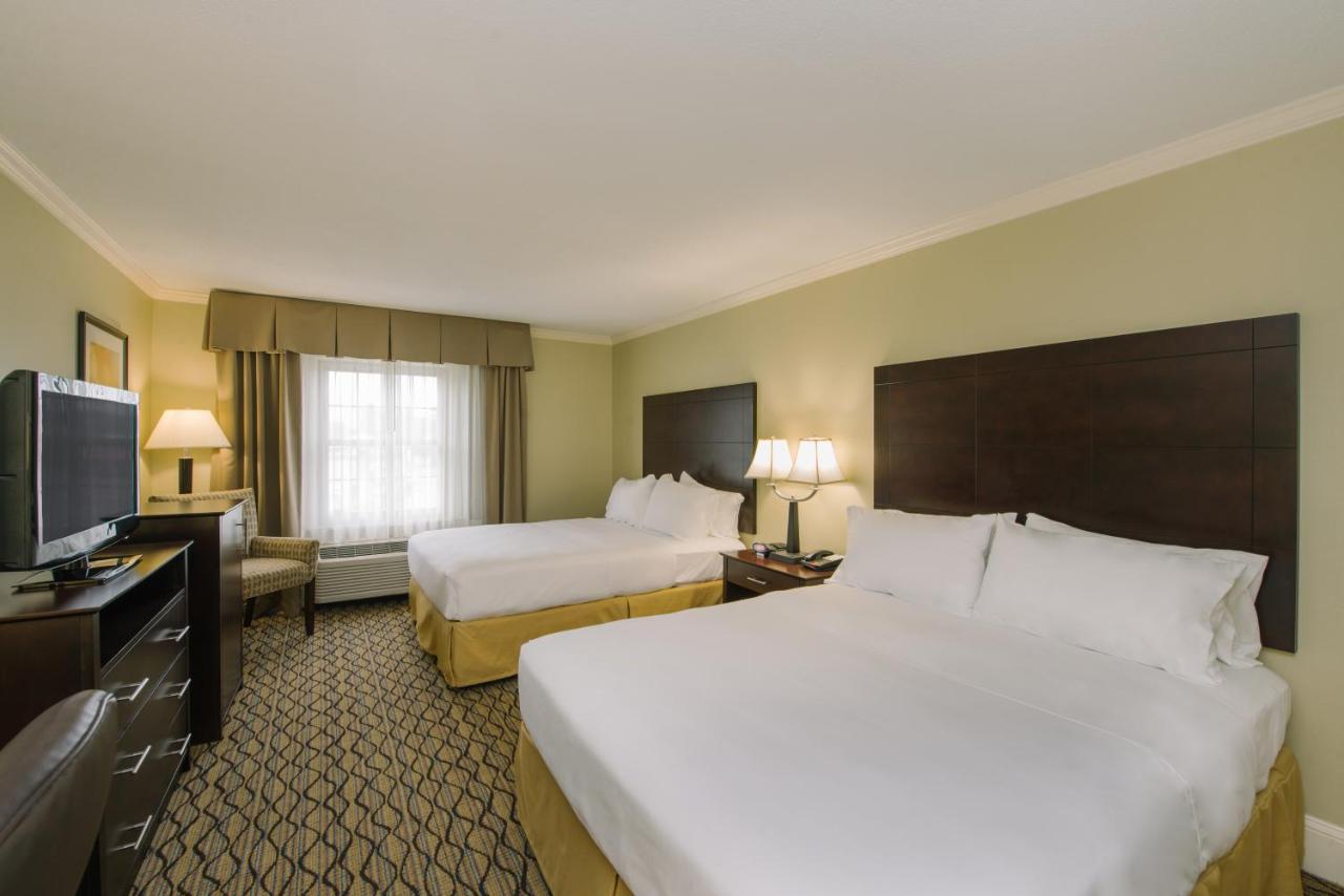 Holiday Inn Express And Suites Merrimack By Ihg Экстерьер фото