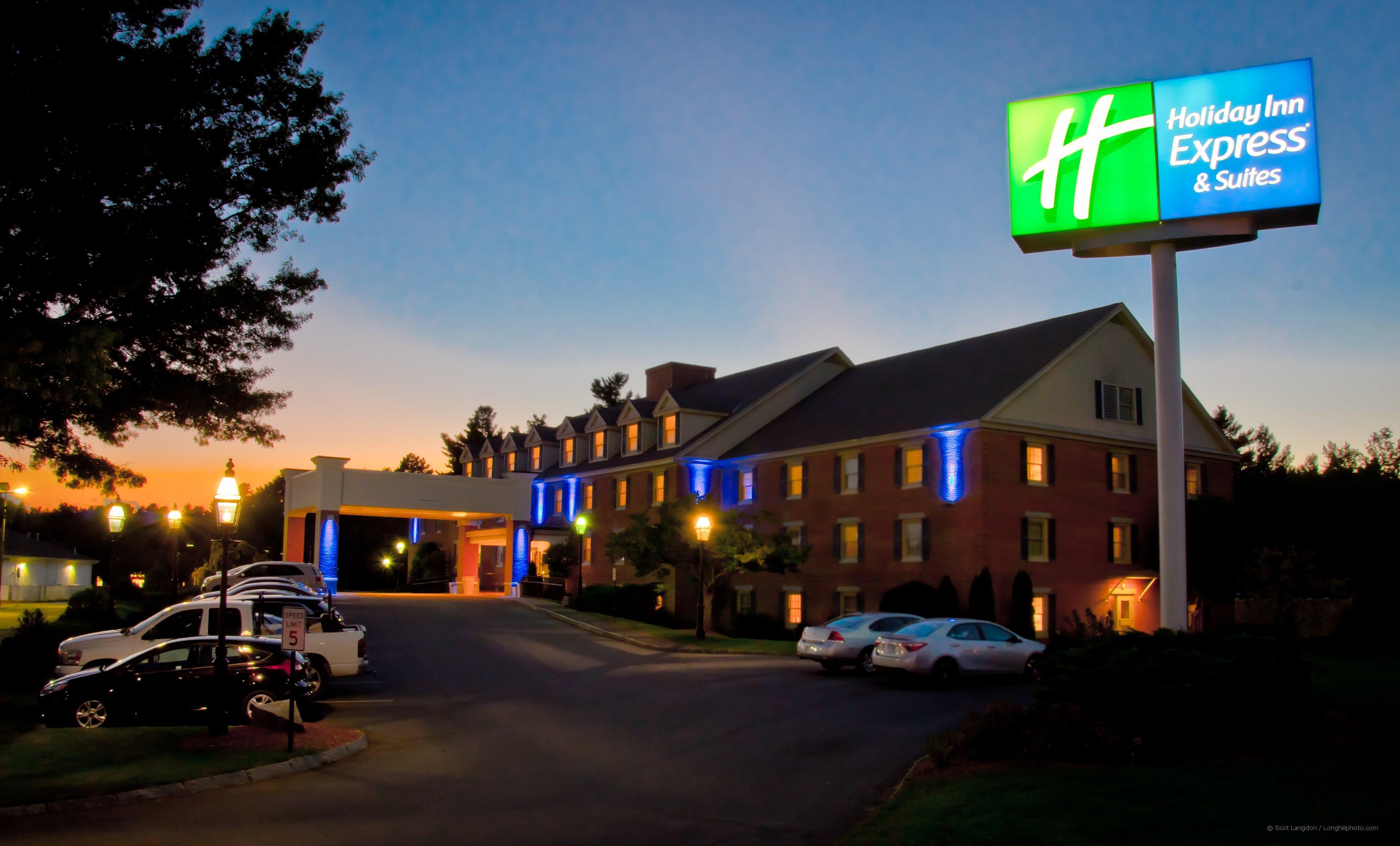 Holiday Inn Express And Suites Merrimack By Ihg Экстерьер фото