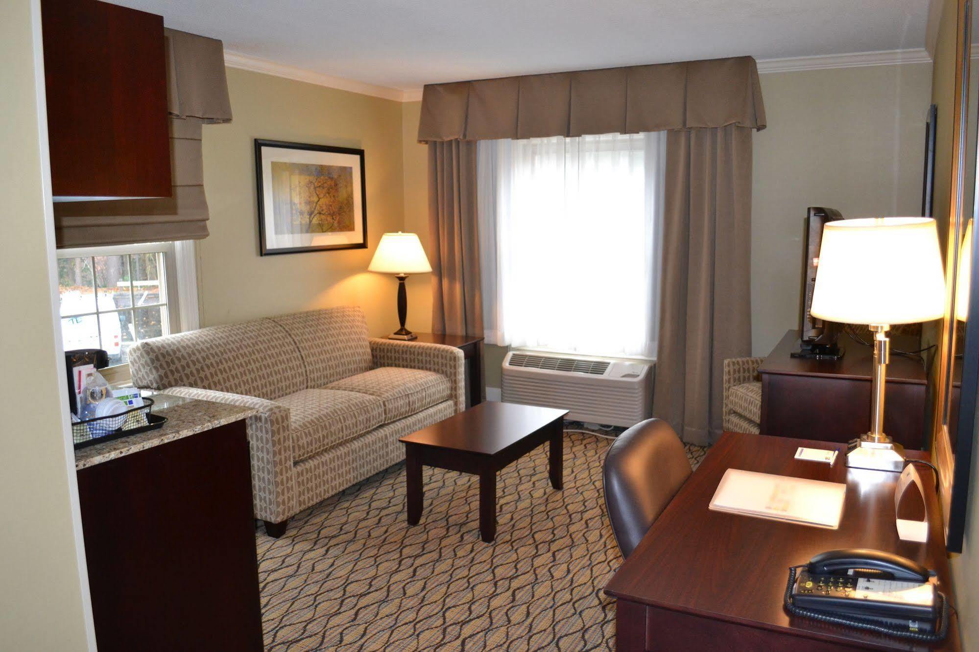 Holiday Inn Express And Suites Merrimack By Ihg Номер фото