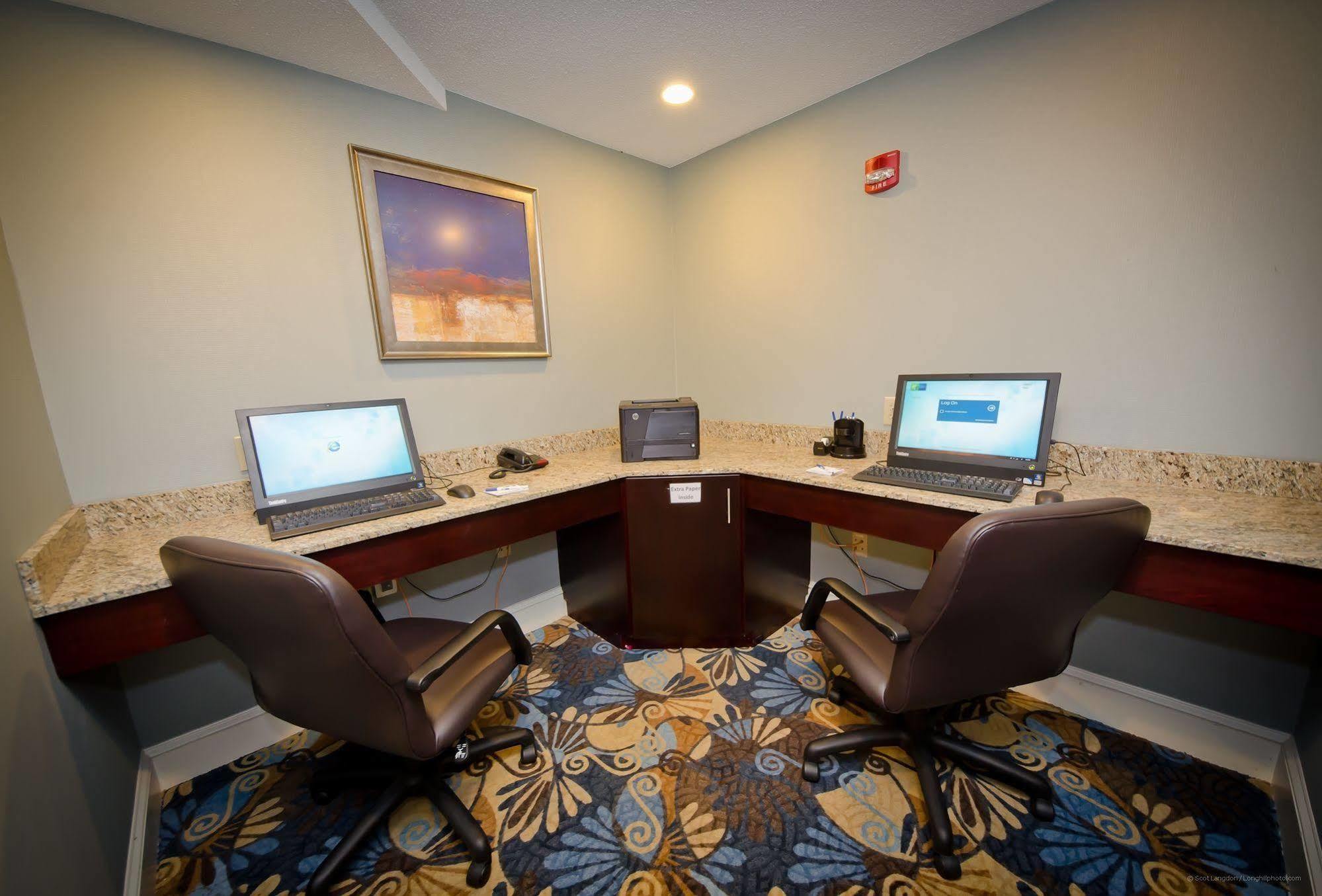 Holiday Inn Express And Suites Merrimack By Ihg Экстерьер фото