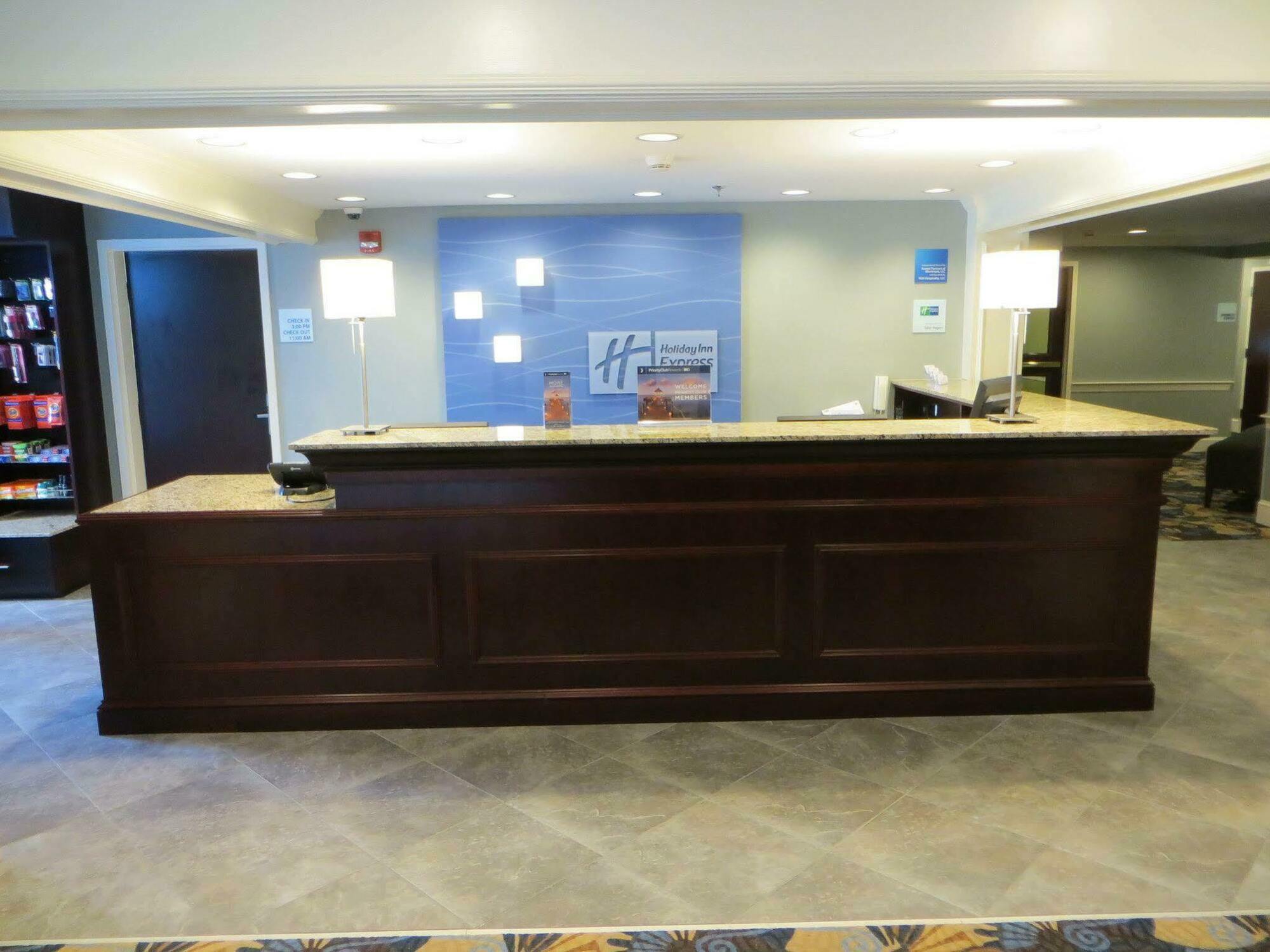 Holiday Inn Express And Suites Merrimack By Ihg Экстерьер фото