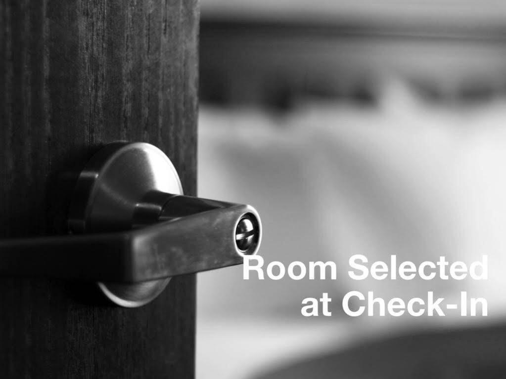 Holiday Inn Express And Suites Merrimack By Ihg Экстерьер фото